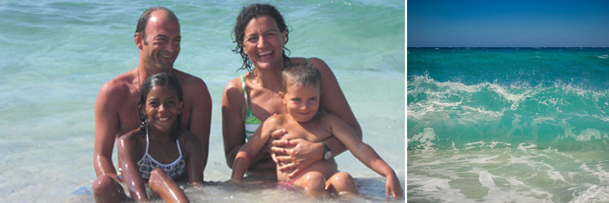 Paola e la sua famiglia in spiaggia