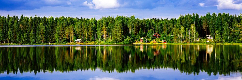 Vistas de un lago en Finlandia
