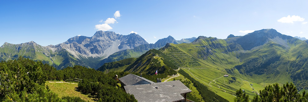 Blick über die liechtensteiner Berge