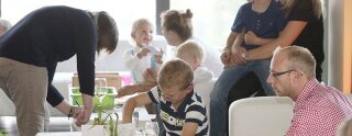 Sommige verzorgers kwamen met hun kinderen